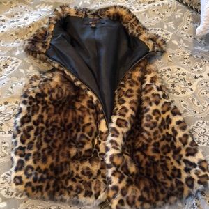 Leopard print vest